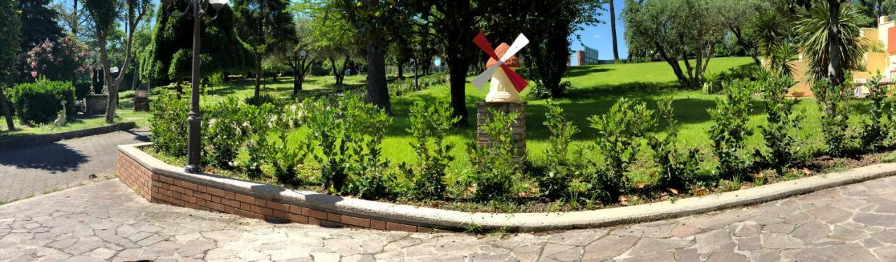 Residenza Verdemare Misano Adriatico Kültér fotó
